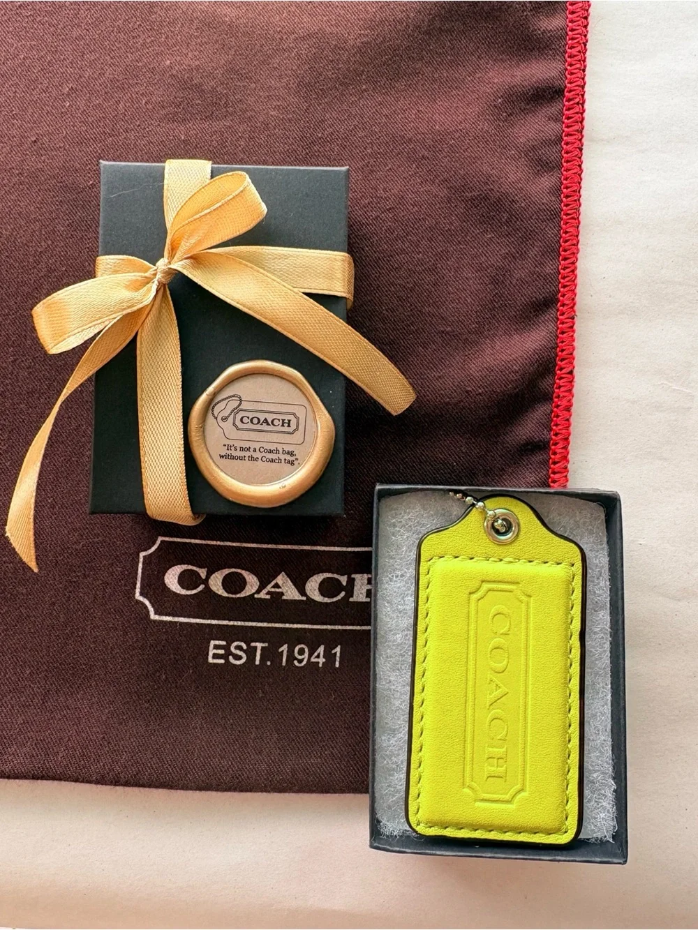 🍋🟩 Y2K 3” XL Coach Chartreuse Lime Green Leather Vintage HangTag Bag Charm - Picture 7 of 8